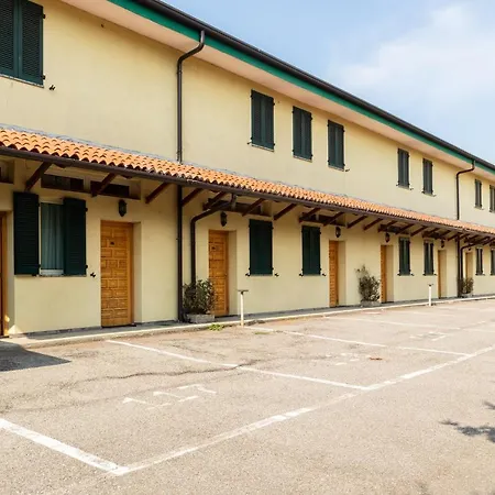 Fiera Hotel 3*